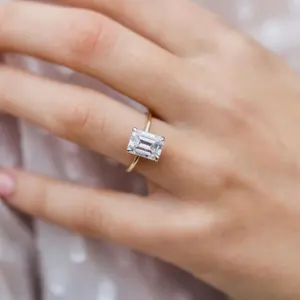 emerald cut verlovingsringen Suppliers-Emerald Diamond Cut Moissanite Engagement Ring 3.5 Karaat 14K Gold Solitaire Stijl 10X7Mm Emerald Wedding Sieraden