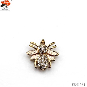 Broches personnalisées en forme d'abeille noire et rose, avec cristaux en strass et alliage plaqué, pour les femmes Mary <span class=keywords><strong>Kay</strong></span>, pour les occasions de mariage - Product Image 2