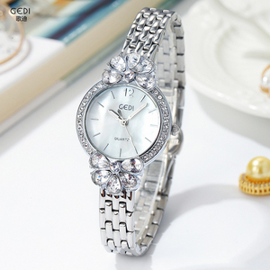 Women's Light Luxury Vintage Creative Flower-Shaped Diamond Starry Sky Fashion Waterproof Steel Strap Quartz <b>Watch</b> - Product Image 1