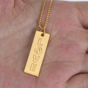 Moda 18K chapado en oro AMOR encanto rectángulo alto pulido joyería palabra frase relación <span class=keywords><strong>amistad</strong></span> regalo para Mujeres Hombres - Product Image 4