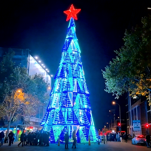 Toprexdecor - Nuevo Diseño de Árbol de Navidad Gigante para Exteriores con Luces LED de Colores Cambiantes y Control Inteligente para Uso Comercial - Product Image 1