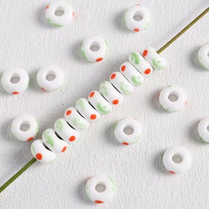 Perles en céramique colorées à gros trous pour enfants, idéales pour la création de bracelets, colliers, accessoires de bijoux et chaînes de téléphone portable - Product Image 6
