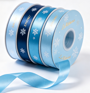 Ruban en satin bleu d'hiver avec imprimé flocon de neige doré, ruban cadeau en polyester pour emballage de cadeaux de Noël, OEKO‑TEX - Product Image 3