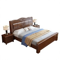 Lit double moderne de luxe nordique en bois massif avec sommier robuste et cadre sculpté en chêne, idéal pour chambre parentale, respectueux de l'environnement