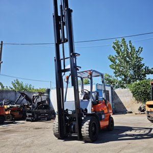 Used for Diesel 3.5-Ton Forklift 4-Meter Lift Height <b>Clean</b> Emission Technology 1-Year Warranty Seated Operation for Indoor - Product Image 5