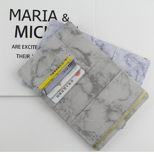 Soporte para pasaporte de PU de cuero a la moda, fundas para tarjetas con bloqueo RFID, funda protectora con ranuras, billetera de viaje, porta pasaporte elástico - Product Image 6