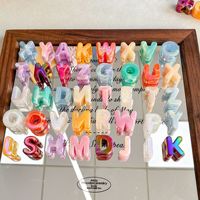Perles alphabet imitation agate bicolores à grand trou pour bracelets DIY, porte-clés, chaînes de téléphone, breloques de sac – Vente en gros