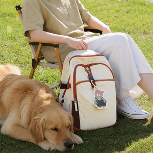 Sac à dos imperméable beige grande capacité en nylon avec pendentif ours, décontracté, pour femme, adolescente, voyage, école, unisexe, sac quotidien - Product Image 3