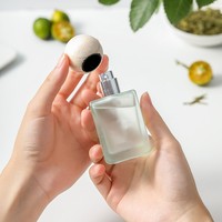 Flacon de parfum carré en verre de luxe 50 ml Contenant rechargeable réutilisable pour Cologne et parfum