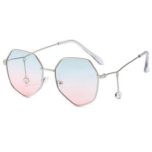 2020 The new personality chain children sunglasses irregular frame sunglasses glasses wholesale tong street snap - Product Image 2