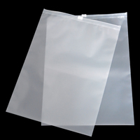 Ventes en gros de sacs d'emballage pour vêtements en plastique personnalisés avec fermeture éclair auto-scellante, sacs à fermeture éclair givrés avec logo imprimé