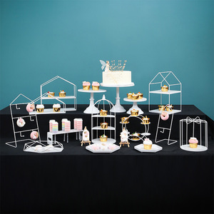 Support de présentation pour table de desserts de mariage, support à gâteaux blanc, plateau pour repas froids, pause-café, thé de l'après-midi, support en forme de cœur - Product Image 1
