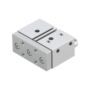 Controlador de Servoaccionamiento con Variador de Frecuencia Industrial para Sistemas de Automatización E84AVTCE5524VX0 - Product Image 2