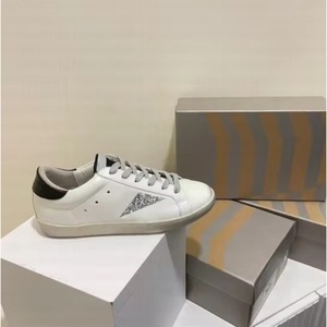 Zapatos Casuales de Piel de Oveja de Primera Calidad, Estilo Diseñador de Lujo, Retro con Lentejuelas y Cordones, Diseño para Caminar, Adecuados para la Moda Ejecutiva - Product Image 1