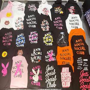 Sudadera con capucha rosa de gran gramaje con gráfico X y texto llamativo, corte holgado, estilo streetwear, venta al por mayor, suministro a granel 2026SS <span class=keywords><strong>ASSC</strong></span> - Product Image 1