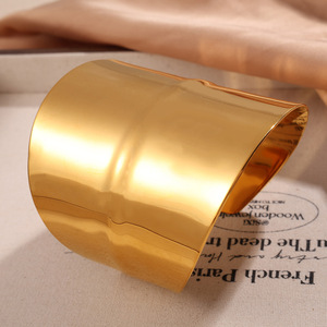 Geometric <b>Cuff</b> <b>Bracelet</b> Zinc Alloy Irregular Design Unisex Fashion Jewelry - Product Image 3