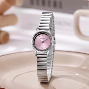 Nouvelle montre tendance pour femme, petit cadran rond, mouvement à quartz, boîtier et bracelet en alliage, style décontracté quotidien - Product Image 1