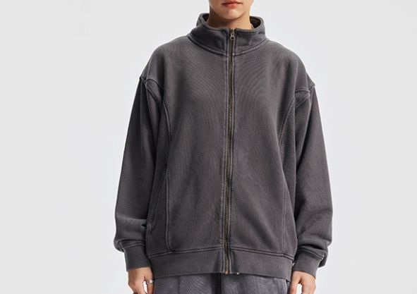 สีเทาเข้ม