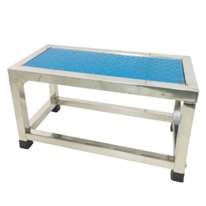 Taburete de pie de <span class=keywords><strong>monocapa</strong></span> de un solo paso para desmontar pacientes examinadores antideslizantes de acero inoxidable para muebles médicos de Hospital de 2, 2, 1 unidad - Product Image 2