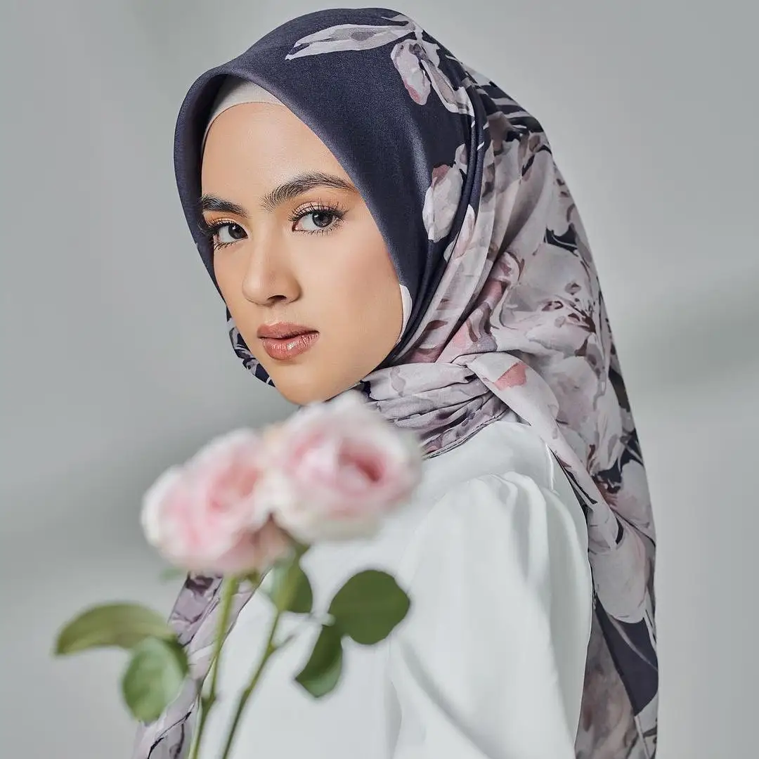 Quadrat Viscoses Malaysia Schweizer Voile individuell bedruckte Baumwolle Voile Murah Japan Hijab Bawal Baumwolle Voile Hijab für Muslime