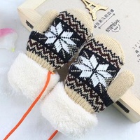 Gants d'hiver Jacquard tricotés à double couche pour enfants mitaines chaudes en fourrure sans doigts pour les activités de plein air