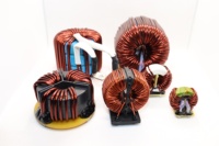 NPF300060 Nouvelles bobines de stockage d'énergie pour l'électronique automobile Chargement sans fil fer-silicium Utilisation dans le secteur industriel
