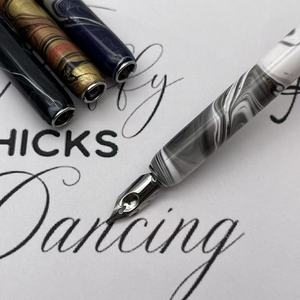 Portapenna Calligrafico in Legno Multicolore HY <span class=keywords><strong>con</strong></span> <span class=keywords><strong>Pennino</strong></span>, Design di Lusso, Scrittura Fluida, Fatto a Mano, Regalo di Shanghai - Product Image 3