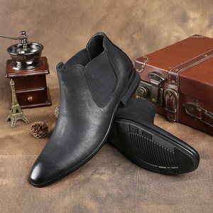 Bottes Chelsea en cuir pour hommes, en cuir de vachette, style formel professionnel, bottes Martin en cuir gravé de style anglais - Product Image 3