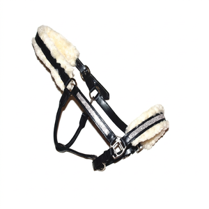 Bling Horse Halter en peau de mouton rembourré - Product Image 1