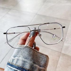 Gafas Ópticas de Metal con Forma Poligonal de Venta al por Mayor de Fábrica, de Buena Calidad <span class=keywords><strong>y</strong></span> Precio Asequible, Disponibles para Hombre <span class=keywords><strong>y</strong></span> Mujer - Product Image 3