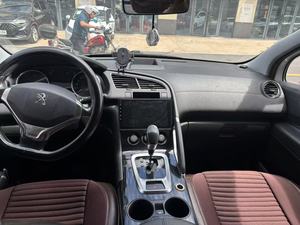 <span class=keywords><strong>Peugeot</strong></span> 3008 Usata del 2017, SUV Compatto 5 Posti, Automatica, Benzina, Guida a Sinistra, Interni in Pelle Scura, Cerchi R17, per Esportazione - Product Image 2
