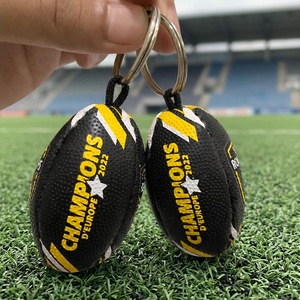 Llavero de Pelota de Rugby de Goma Personalizado con Impresión de Logotipo, Llavero Promocional de Pelota de Rugby para Eventos Deportivos, Marca Corporativa - Product Image 5