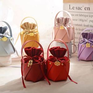 Bolsa de Regalo de Cuero PU Colorida para Guardar Dulces y Joyas de Boda, Bolsa de Regalo Portátil para Fiestas, Color Personalizado para Regalos Promocionales - Product Image 1