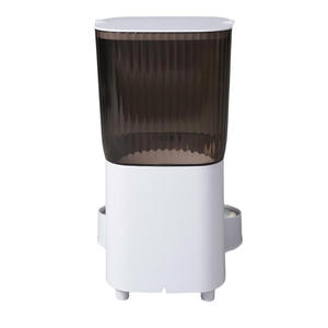 Distributore Automatico di Cibo per Cani e Gatti in Plastica Resistente con Controllo WiFi, Capacità 5L, Design Impermeabile, Alimentazione Remota tramite App - Product Image 4