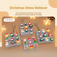Schattig Kerstmis 9-vakjes fidget toy knoop sleutelhanger draagbaar sensorisch promotie speelgoed feestdagen souvenir tas charme sleutelhanger voor kinderen