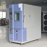 JY Kombinierte Temperatur-Feuchtigkeits-Vibrations-Prüfkammer nach IEC-Standard für Autoelektronik-Umwelttests