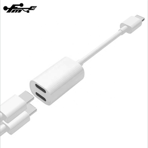 <span class=keywords><strong>Adattatore</strong></span> di ricarica Audio <span class=keywords><strong>per</strong></span> cuffie doppie 2 in 1 <span class=keywords><strong>per</strong></span> <span class=keywords><strong>adattatore</strong></span> <span class=keywords><strong>per</strong></span> cuffie Audio <span class=keywords><strong>per</strong></span> <span class=keywords><strong>Iphone</strong></span> - Product Image 2