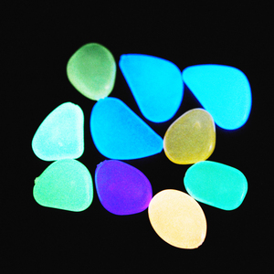 Acquario paesaggistica luminosi ciottoli colorati in plastica fluorescente e resina scatola di imballaggio acquario pietra paesaggio - Product Image 5