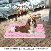 Coussin pour animaux de compagnie en flanelle épaisse et douce, couleur unie, vente en gros, couverture chaude d'hiver pour chat et chien, lavable, antidérapant, personnalisable