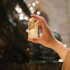 <span class=keywords><strong>Perfume</strong></span> <span class=keywords><strong>de</strong></span> Lujo para Mujer C&H, Fragancia Fresca <span class=keywords><strong>de</strong></span> Rosas en Spray, 50ml 100ml - Product Image 1