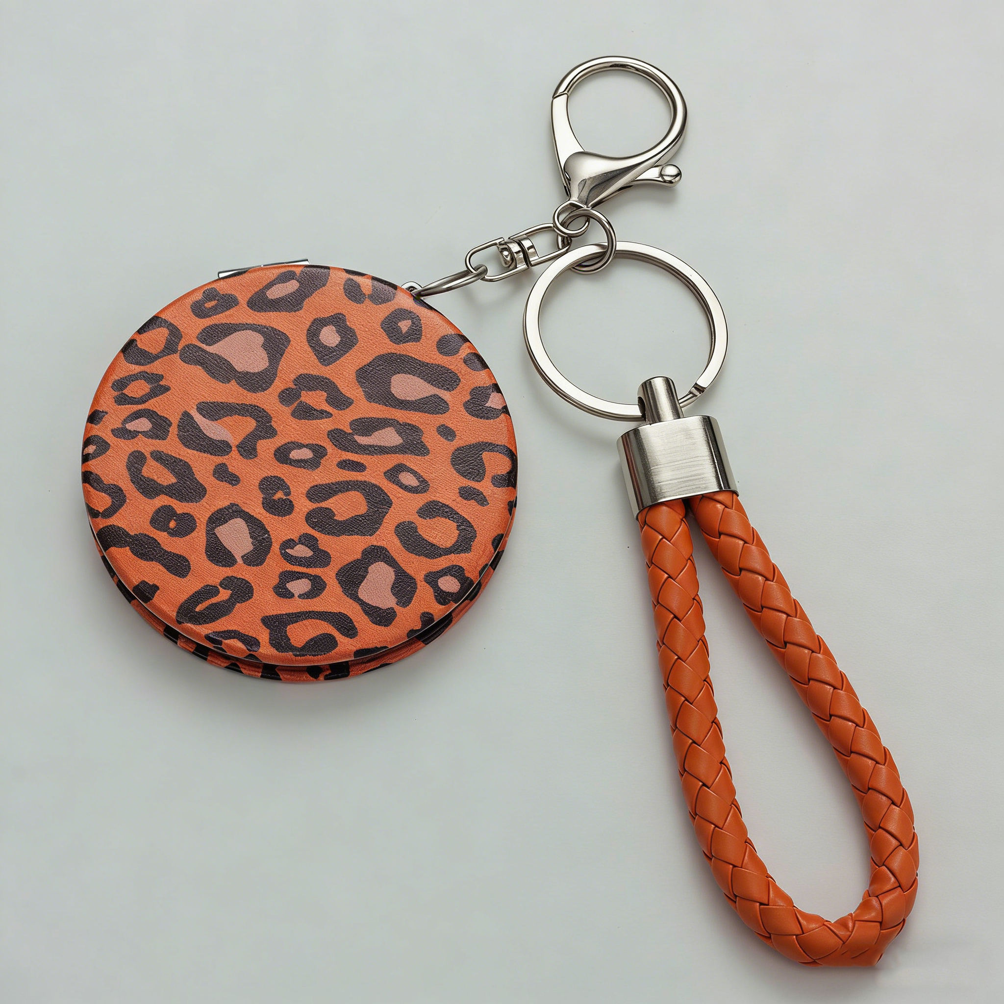 Leopard with keychain