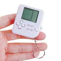 Console de jeu Cube Offre Spéciale Mini poignée portable Console de jeu vidéo Porte-clés Charm