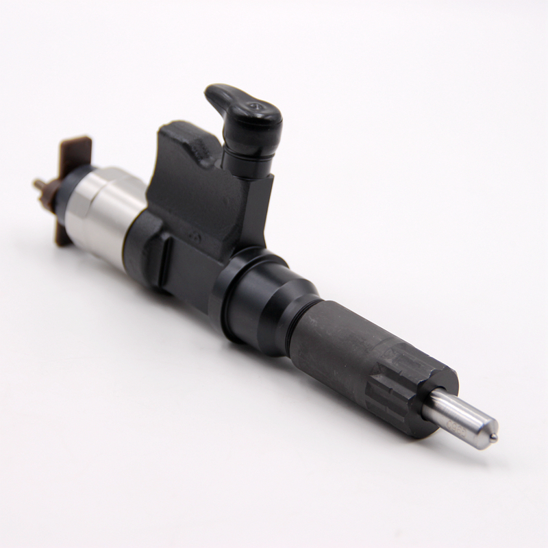 Genuine High Quality Diesel Fuel Injector 095000-8903 Common Rail Injector 8-98151837-3 With Nozzle DLLA158P1096 For ISUZU