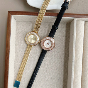 Montre <span class=keywords><strong>IBSO</strong></span> Nouveau Modèle 9218 Quartz Cadran 28mm Étanche 30M Bracelet en Maille Acrylique Compacte Diamants Commerce Extérieur Transfrontalier - Product Image 4