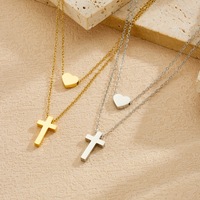Collier pendentif croix double couche en acier inoxydable plaqué or PVD 18 carats étanche pour femme, bijoux inaltérables