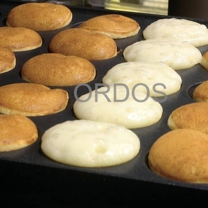 New Heavy Duty <strong>Poffertjes</strong> Dutch Mini Pancake Maker <strong>Machine</strong> for 25 Round <strong>Poffertjes</strong> 220V Made in Mainland China - Product Image 4