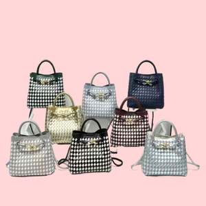 个性简约手提拼色女包手工编织休闲包时尚单肩斜挎包 - Product Image 1