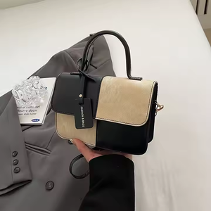 Nouveauté 2025 : Sac messager pour femme en cuir PU de créateur haut de gamme, tendance, avec empiècements contrastés et fermeture éclair pratique - Product Image 3