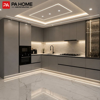 Armoire de cuisine sur mesure PA, noir gris laqué mat, personnalisation complète de la maison