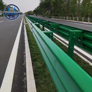 Barrières de sécurité routière haute performance pour la protection dans les zones routières à forte vitesse, barrières de sécurité routière, barrières de circulation - Product Image 6